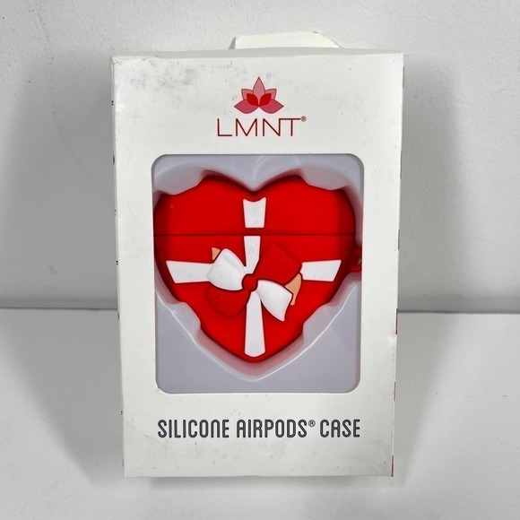 Nordstrom Heart Gift Airpods Case - Picture 2 of 8